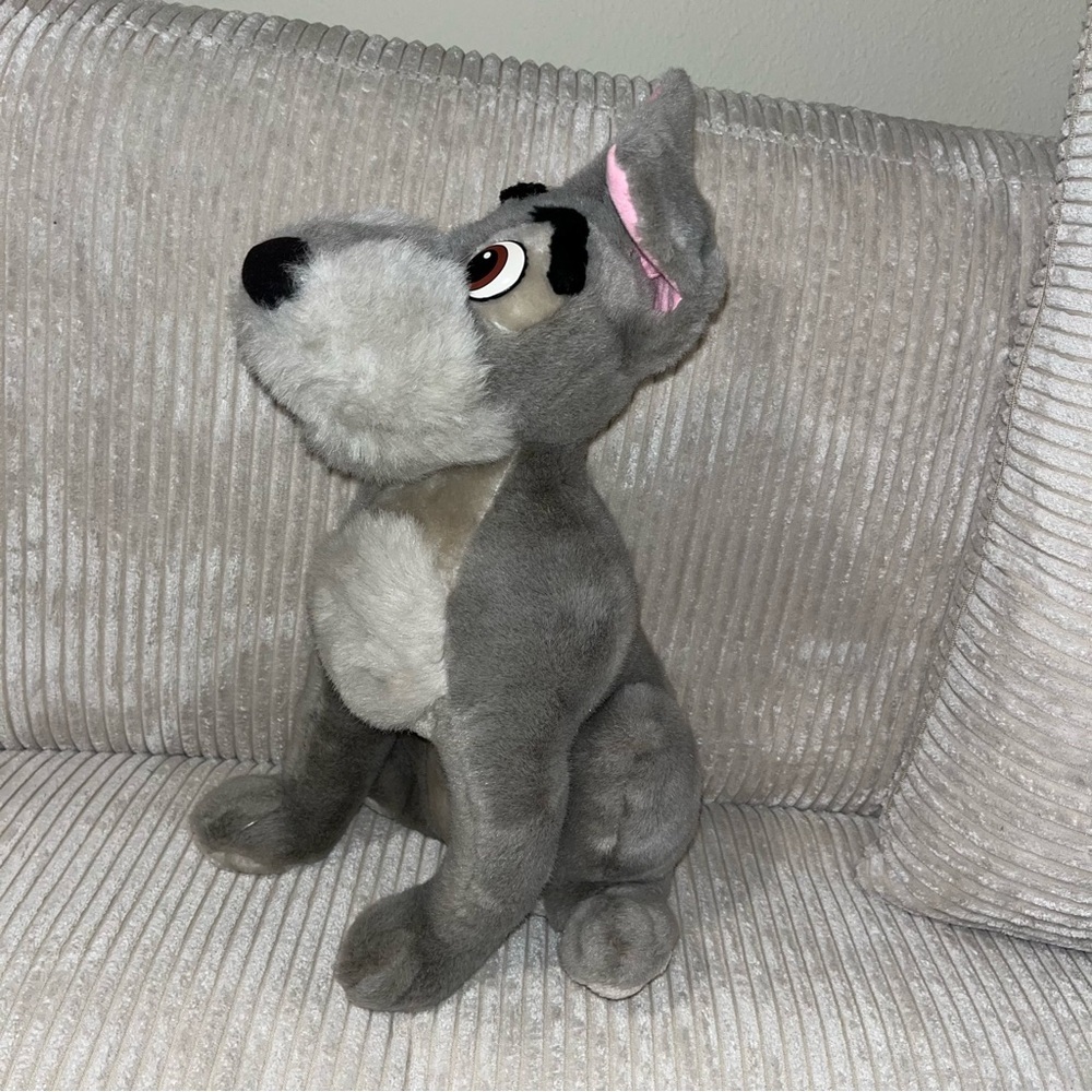 Tramp Plush from Lady and the Tramp 17" Disneyland Walt Disney World vintage - Picture 3 of 6
